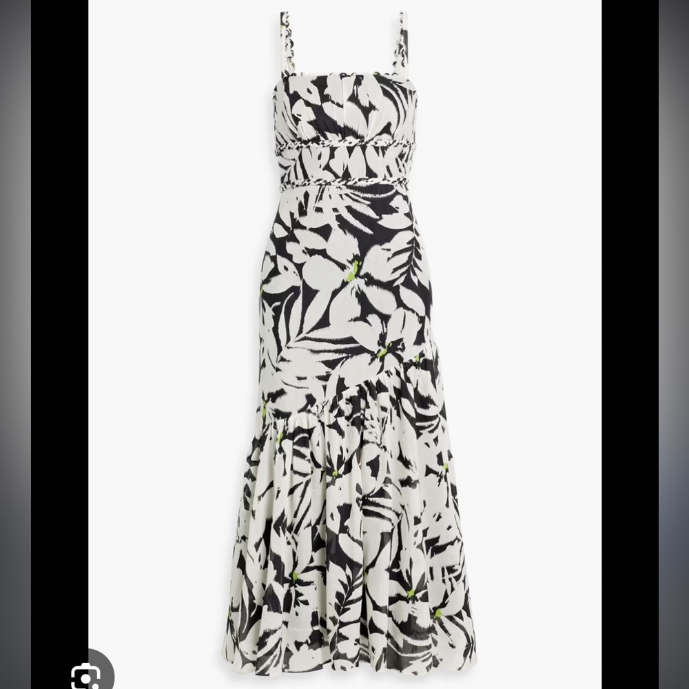 Monique Lhuillier Dress
